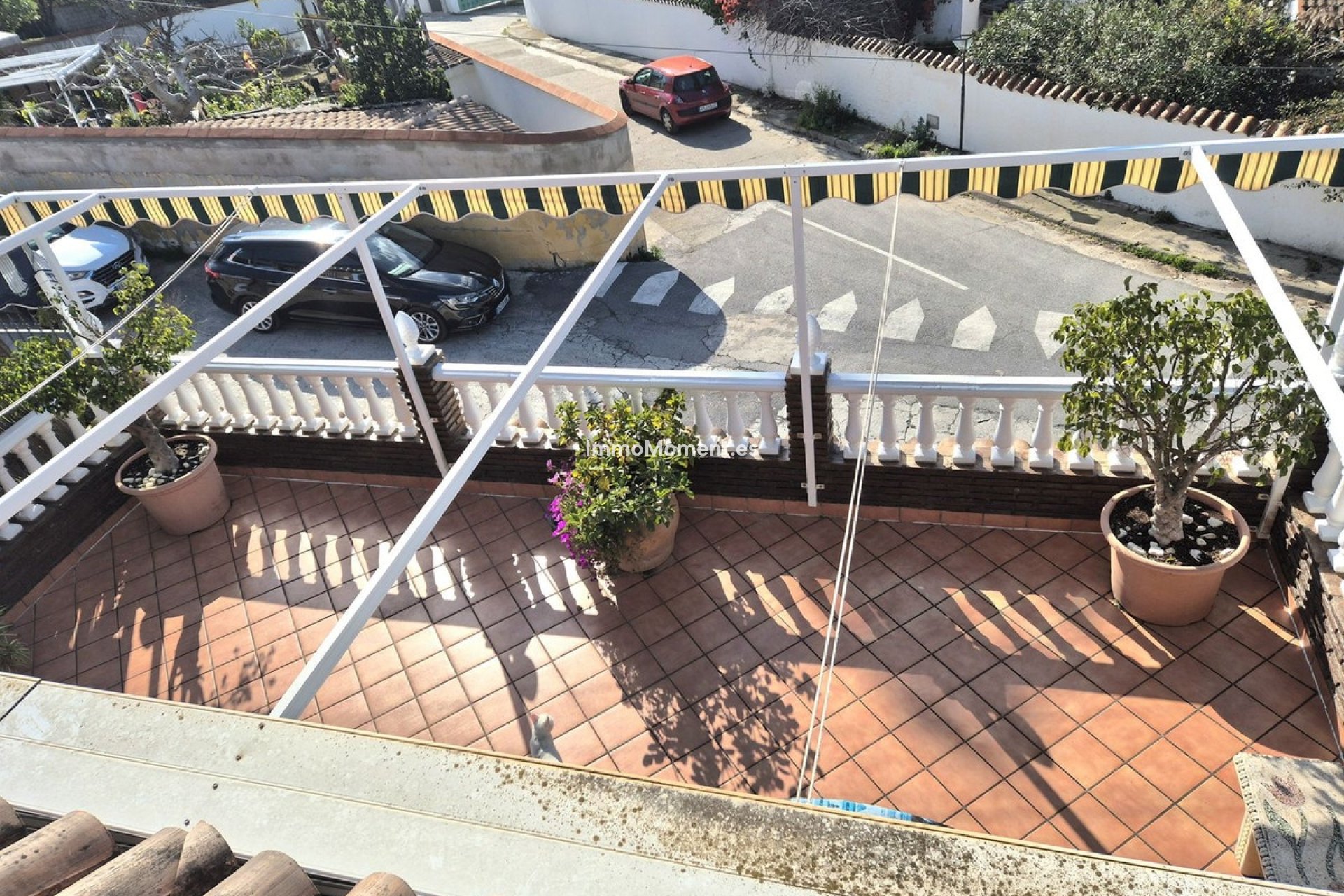 Wiederverkauf - Villa -   Inländisch - Alhaurín el Grande Centro