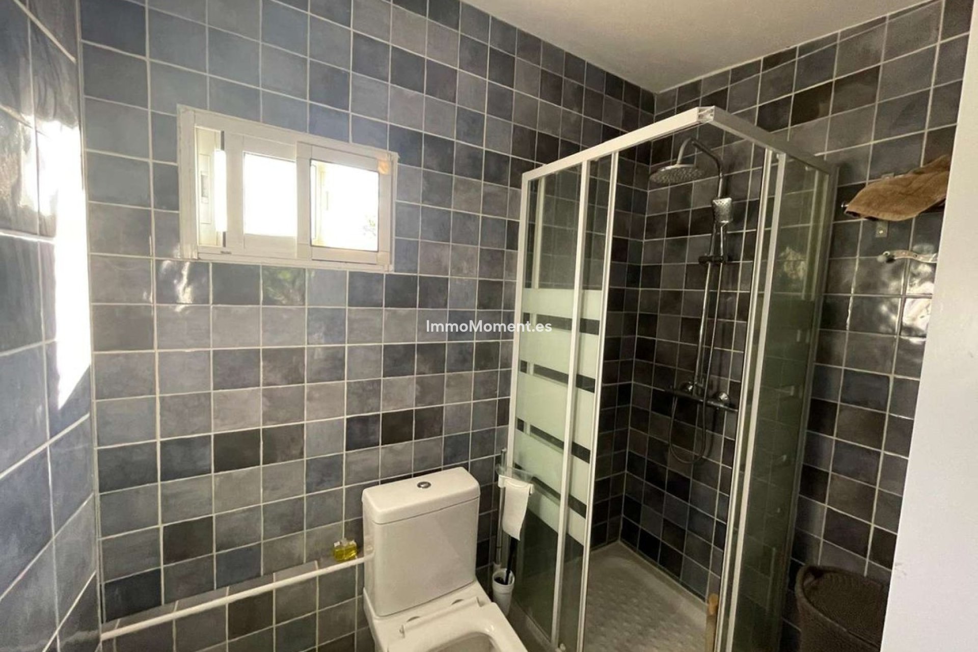 Wiederverkauf - Villa -   Inländisch - Alhaurín el Grande Centro