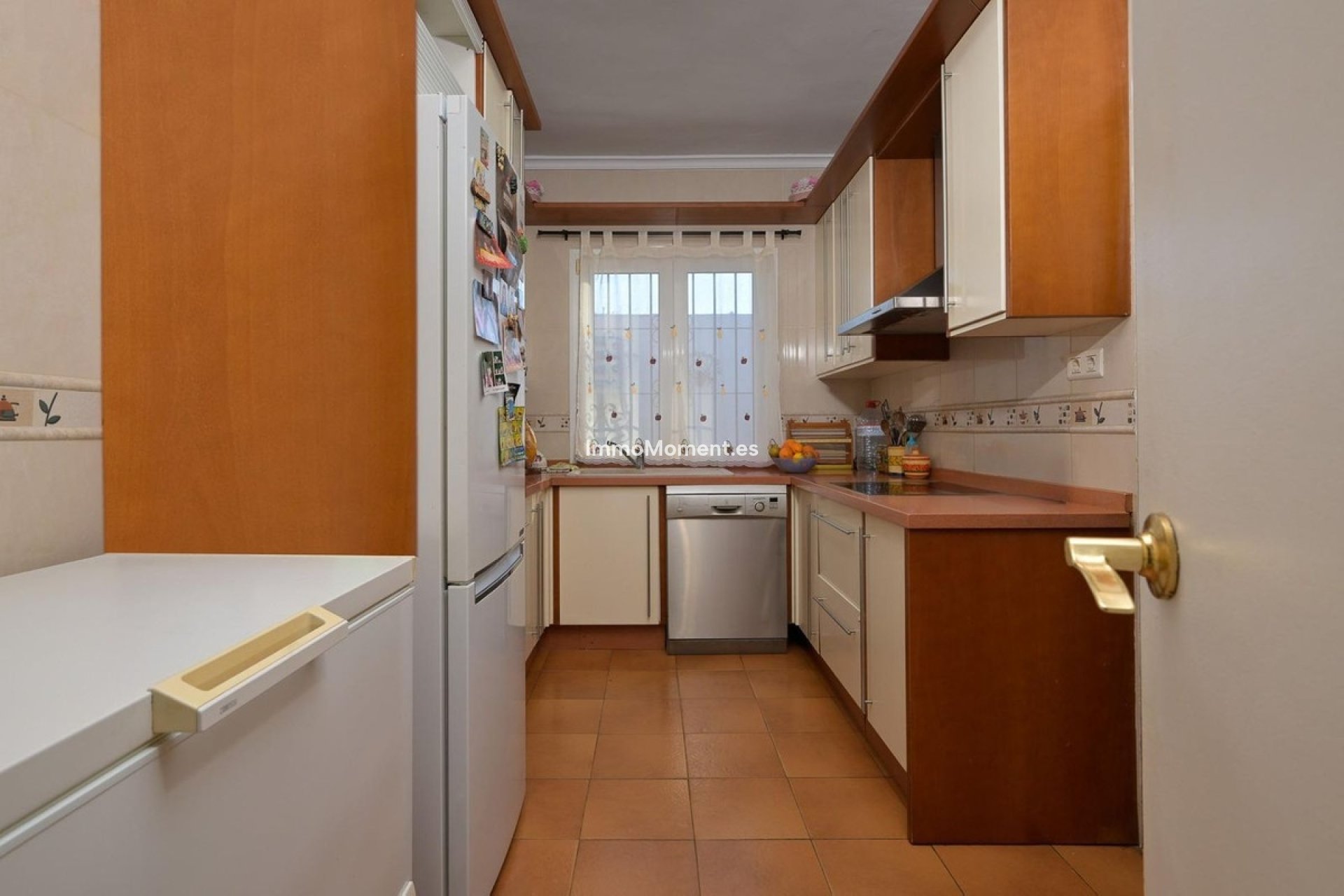 Wiederverkauf - Villa -   Inländisch - Alhaurín el Grande Centro