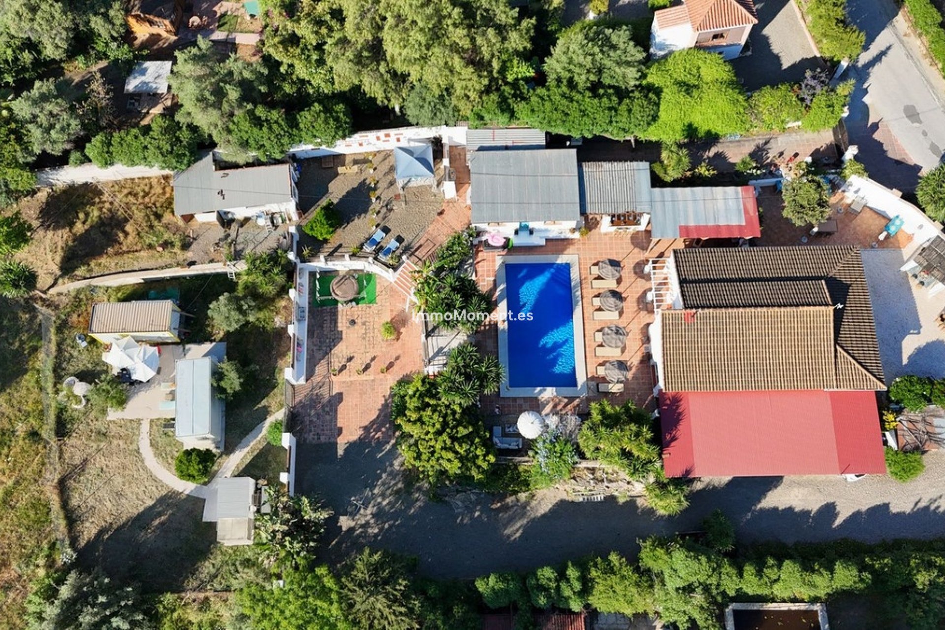 Wiederverkauf - Villa -   Inländisch - Alhaurín el Grande Centro