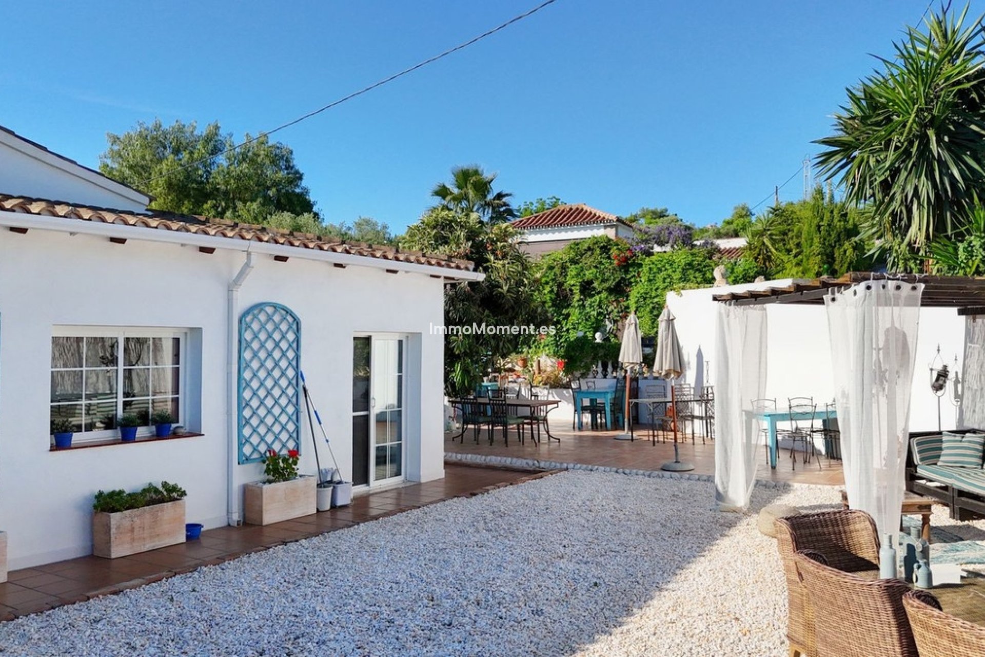 Wiederverkauf - Villa -   Inländisch - Alhaurín el Grande Centro