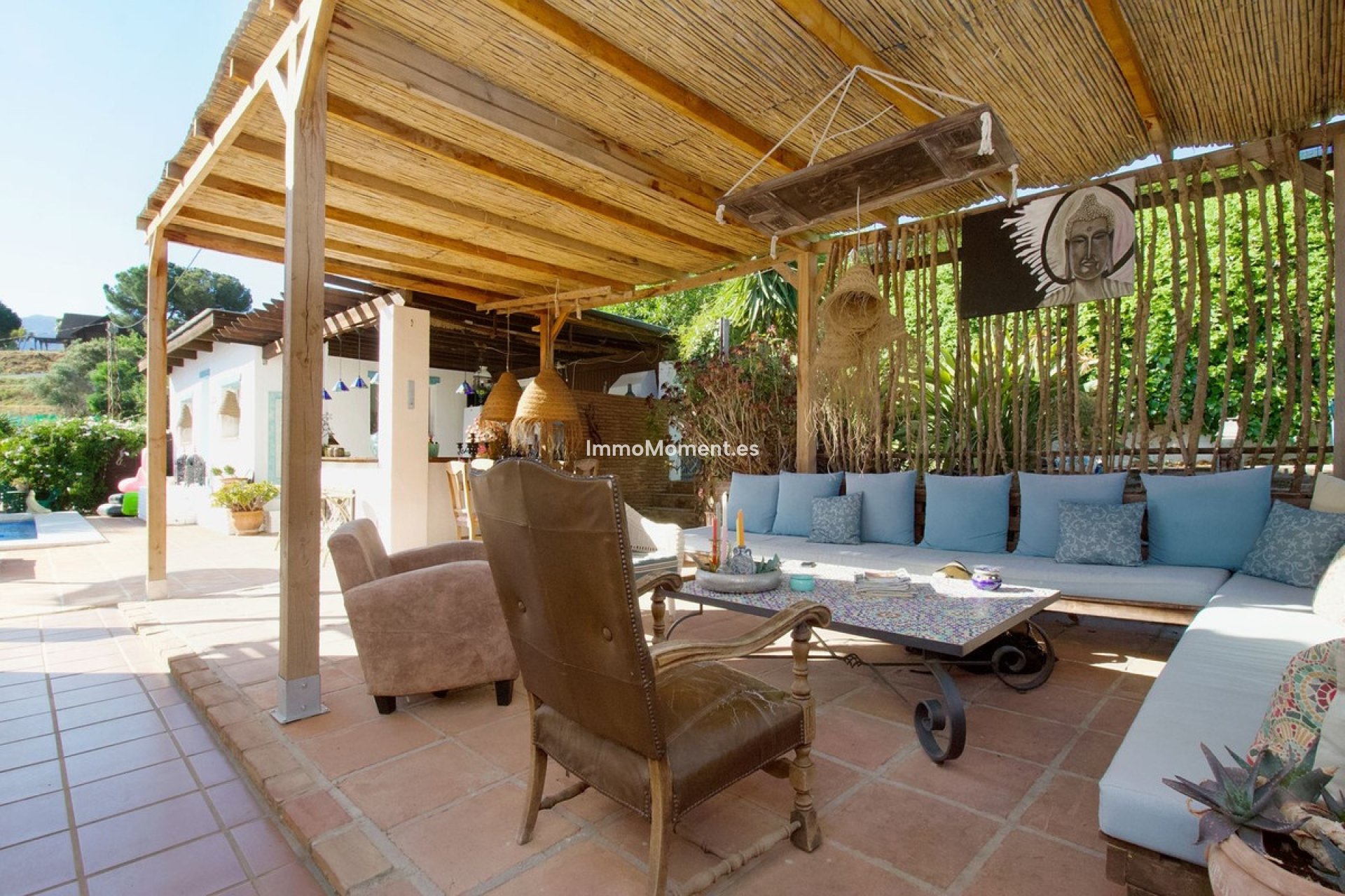 Wiederverkauf - Villa -   Inländisch - Alhaurín el Grande Centro