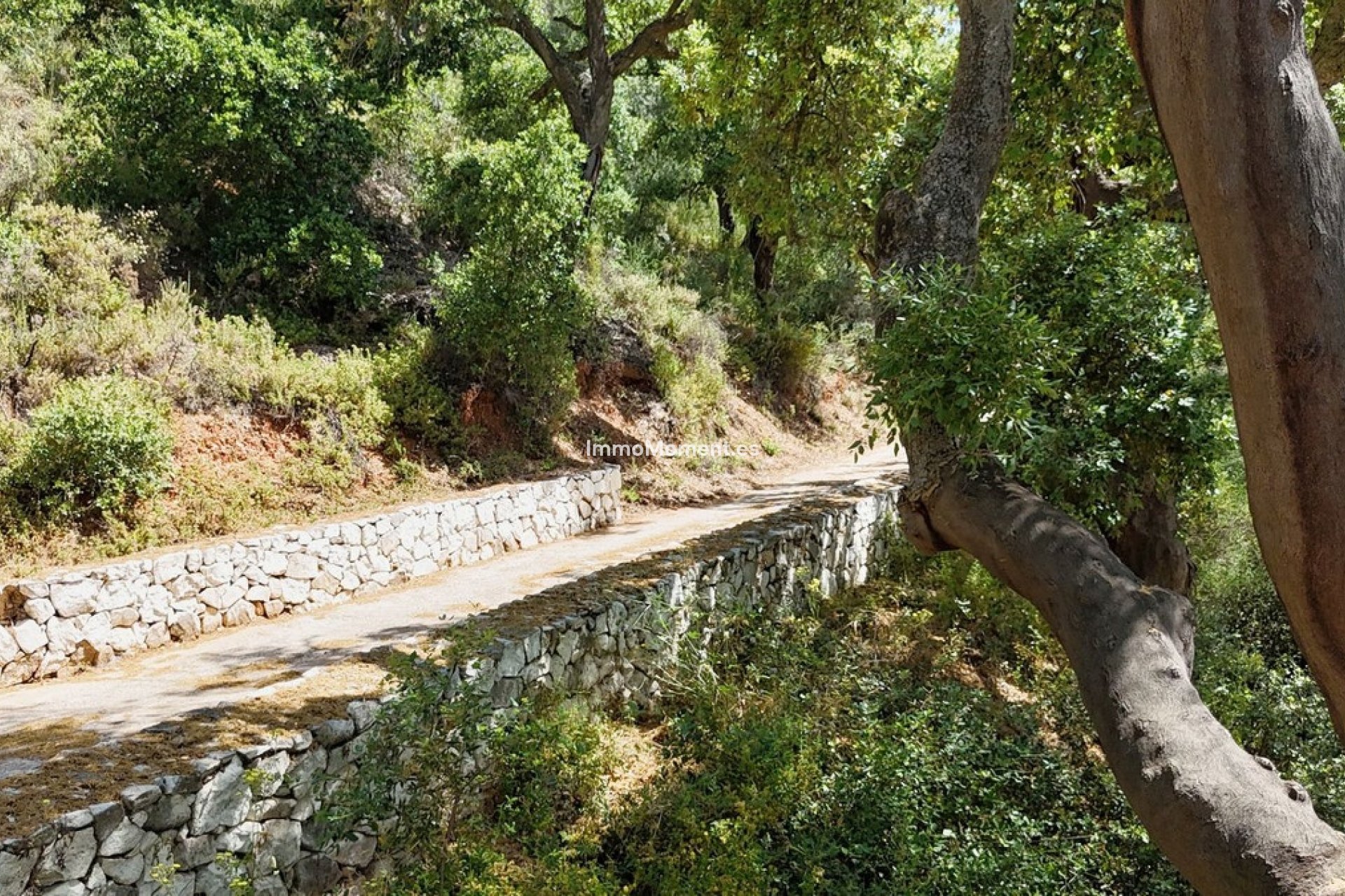 Wiederverkauf - Villa -   Inländisch - Alhaurín el Grande Centro