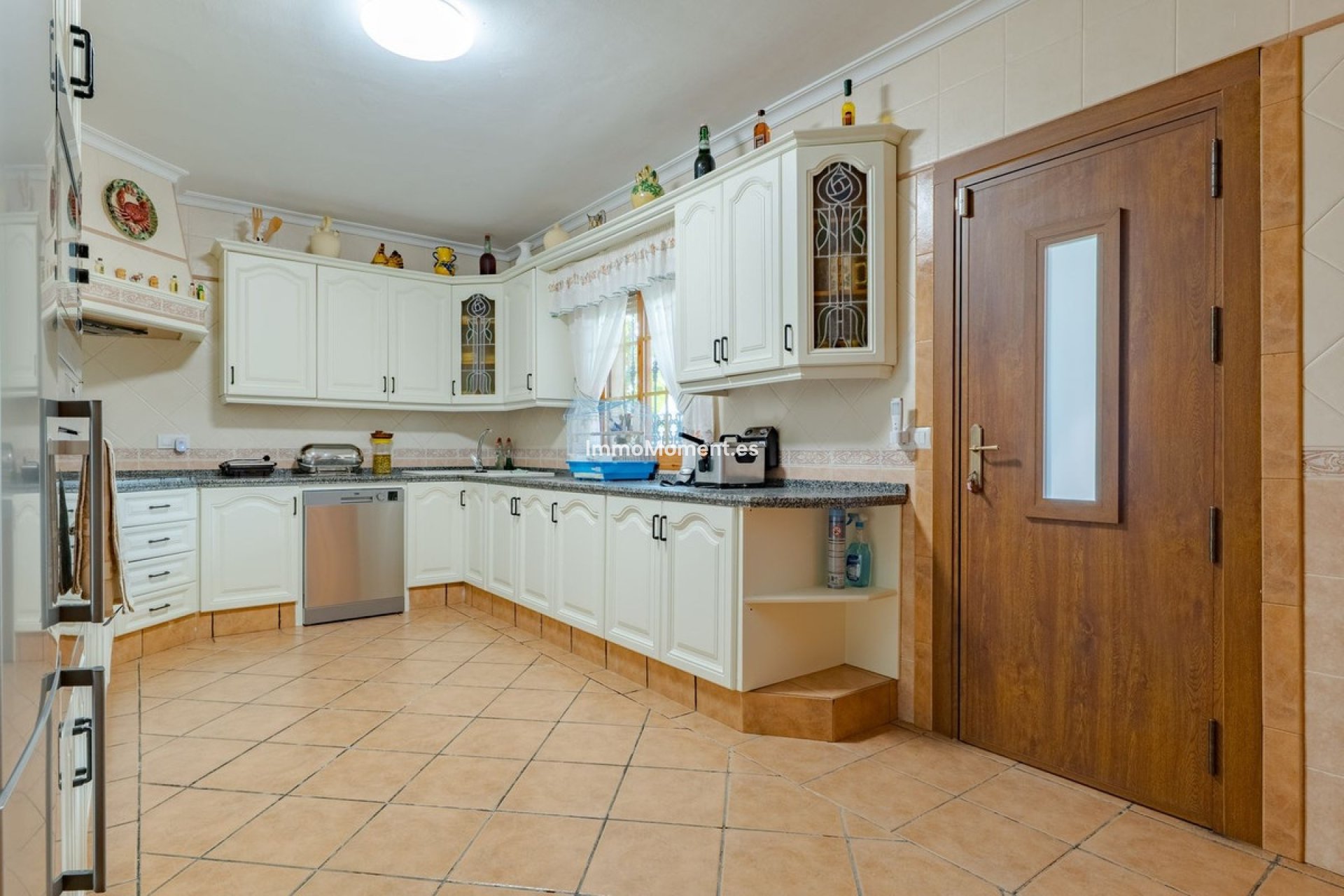 Wiederverkauf - Villa -   Inländisch - Alhaurín el Grande Centro