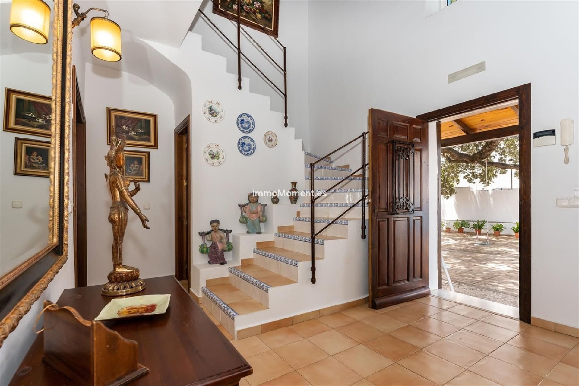 Wiederverkauf - Villa -   Inländisch - Alhaurín el Grande Centro