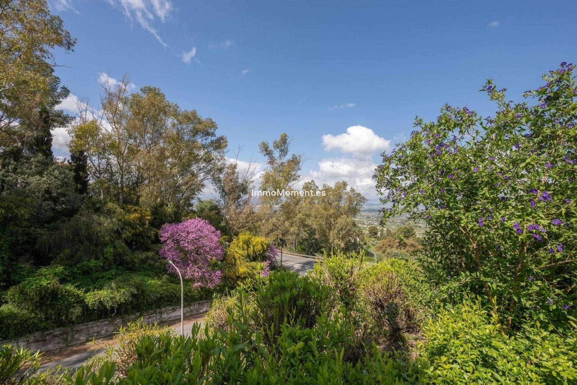 Wiederverkauf - Villa -   Inländisch - Alhaurín el Grande Centro