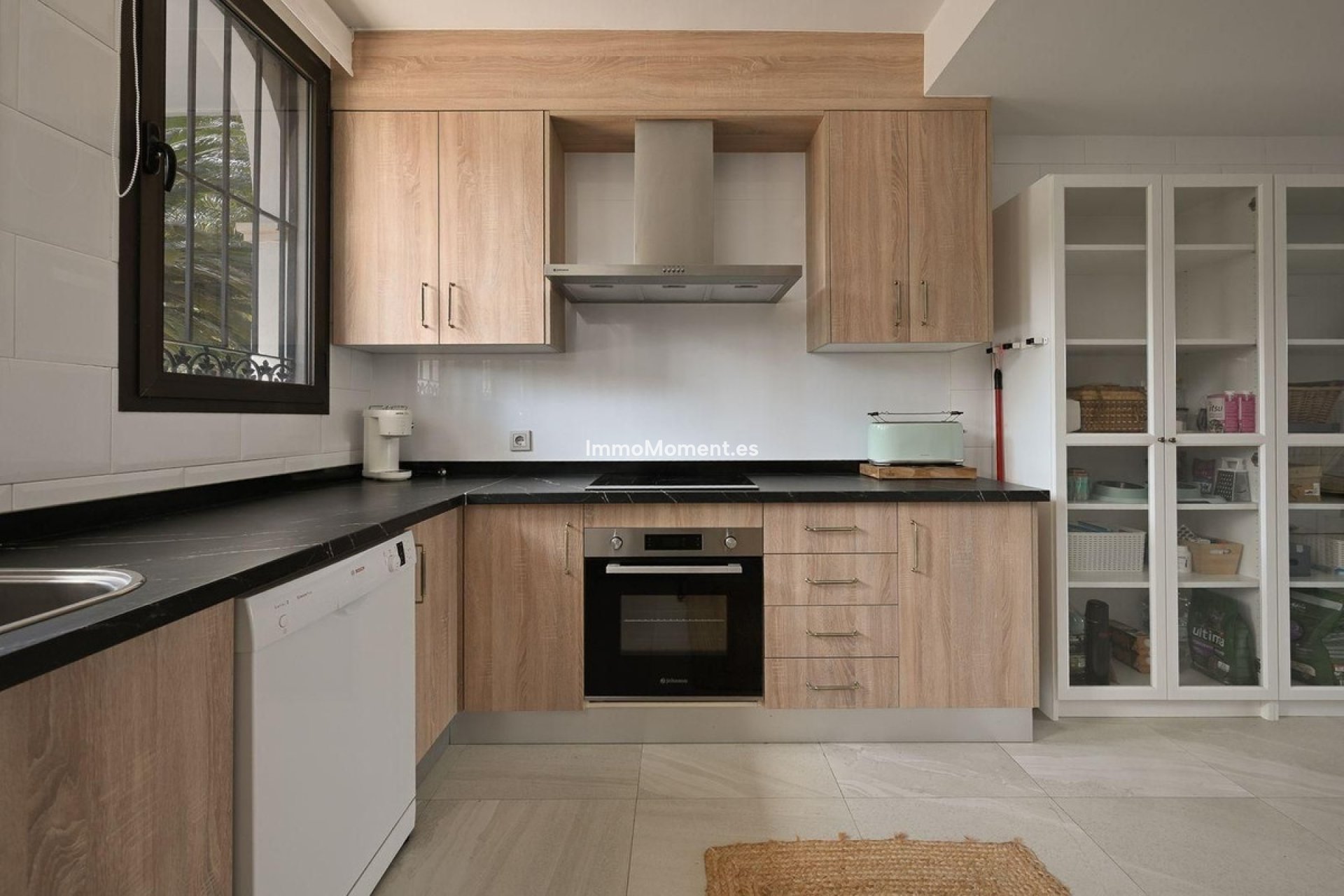 Wiederverkauf - Villa -   Inländisch - Alhaurín el Grande Centro