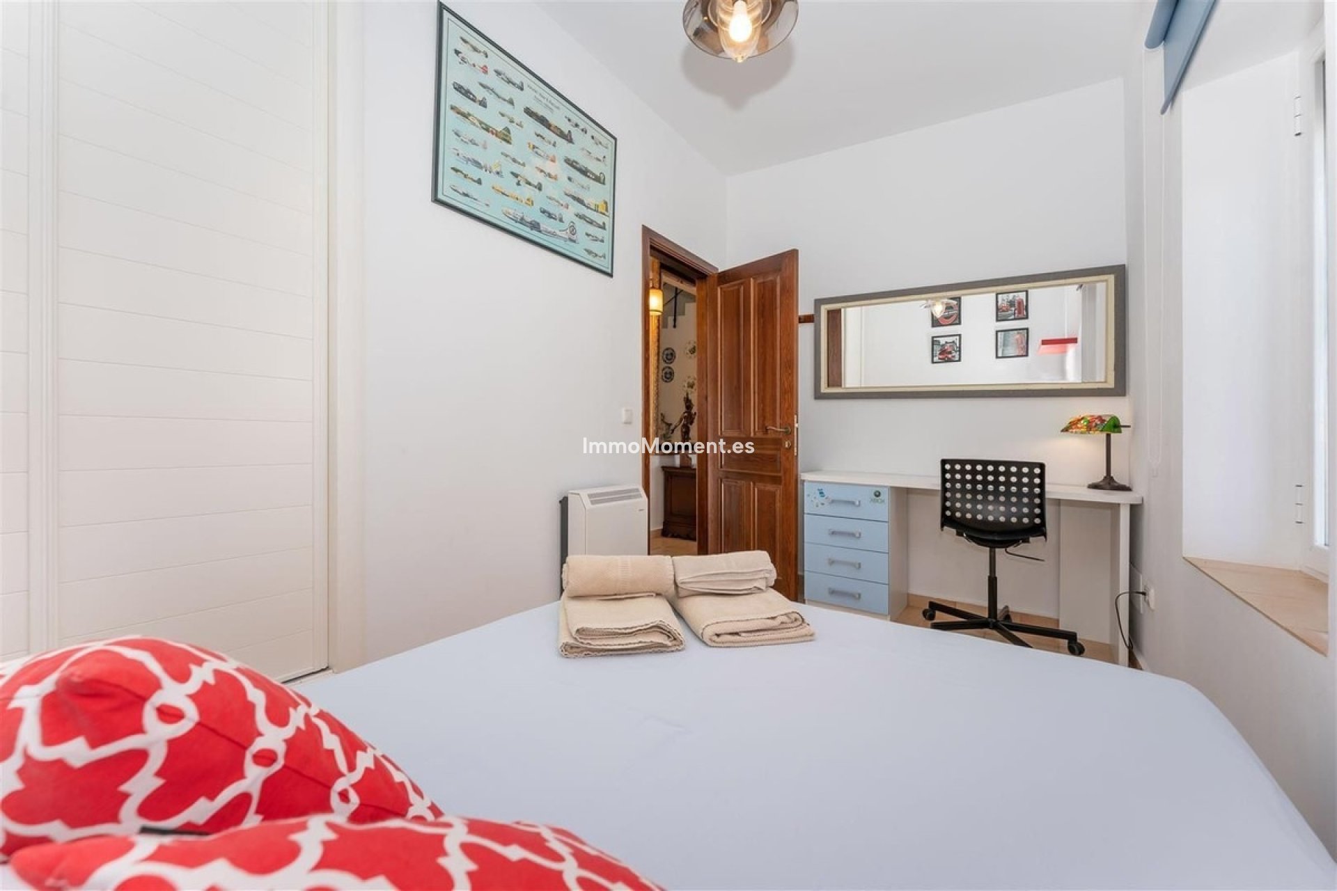 Wiederverkauf - Villa -   Inländisch - Alhaurín el Grande Centro