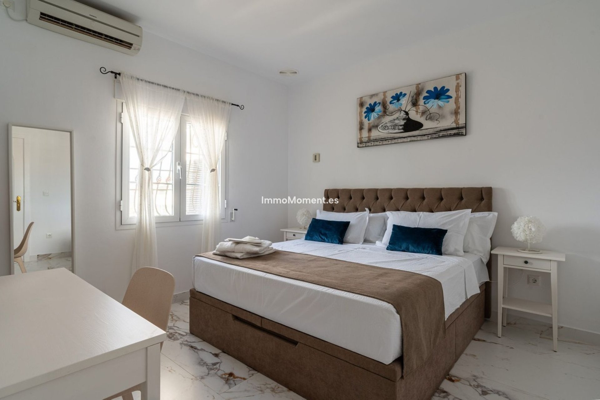 Wiederverkauf - Villa -   Inländisch - Alhaurín el Grande Centro
