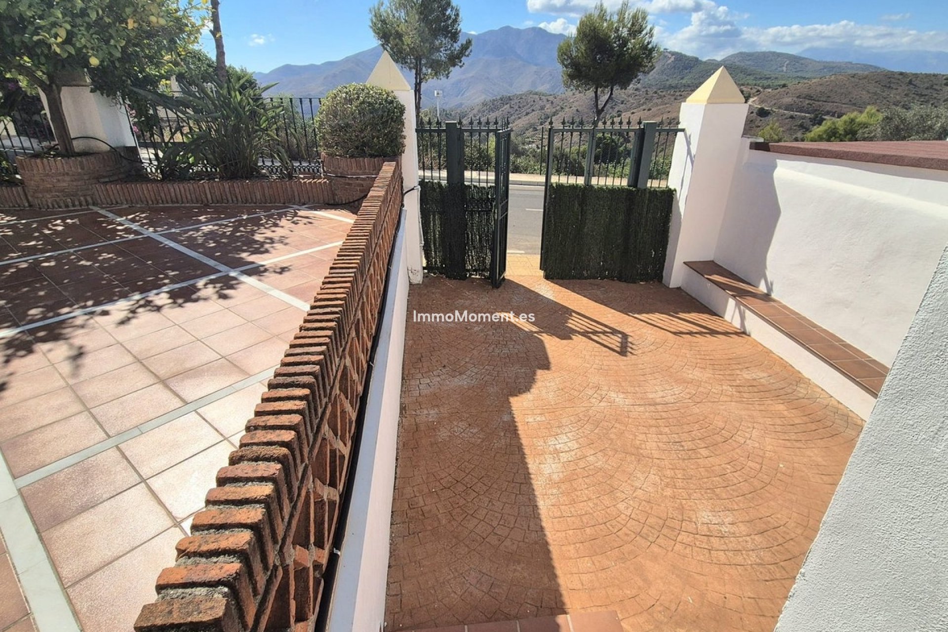 Wiederverkauf - Villa -   Inländisch - Alhaurín Golf