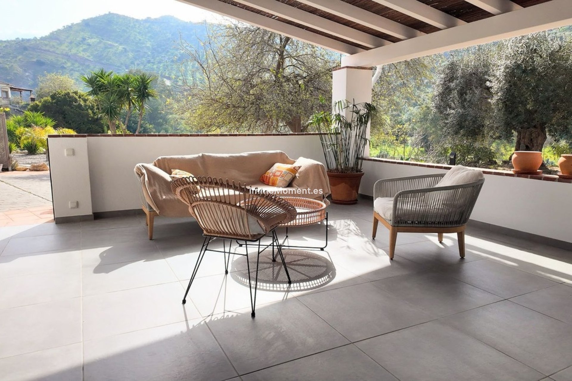 Wiederverkauf - Villa -   Inländisch - Alora