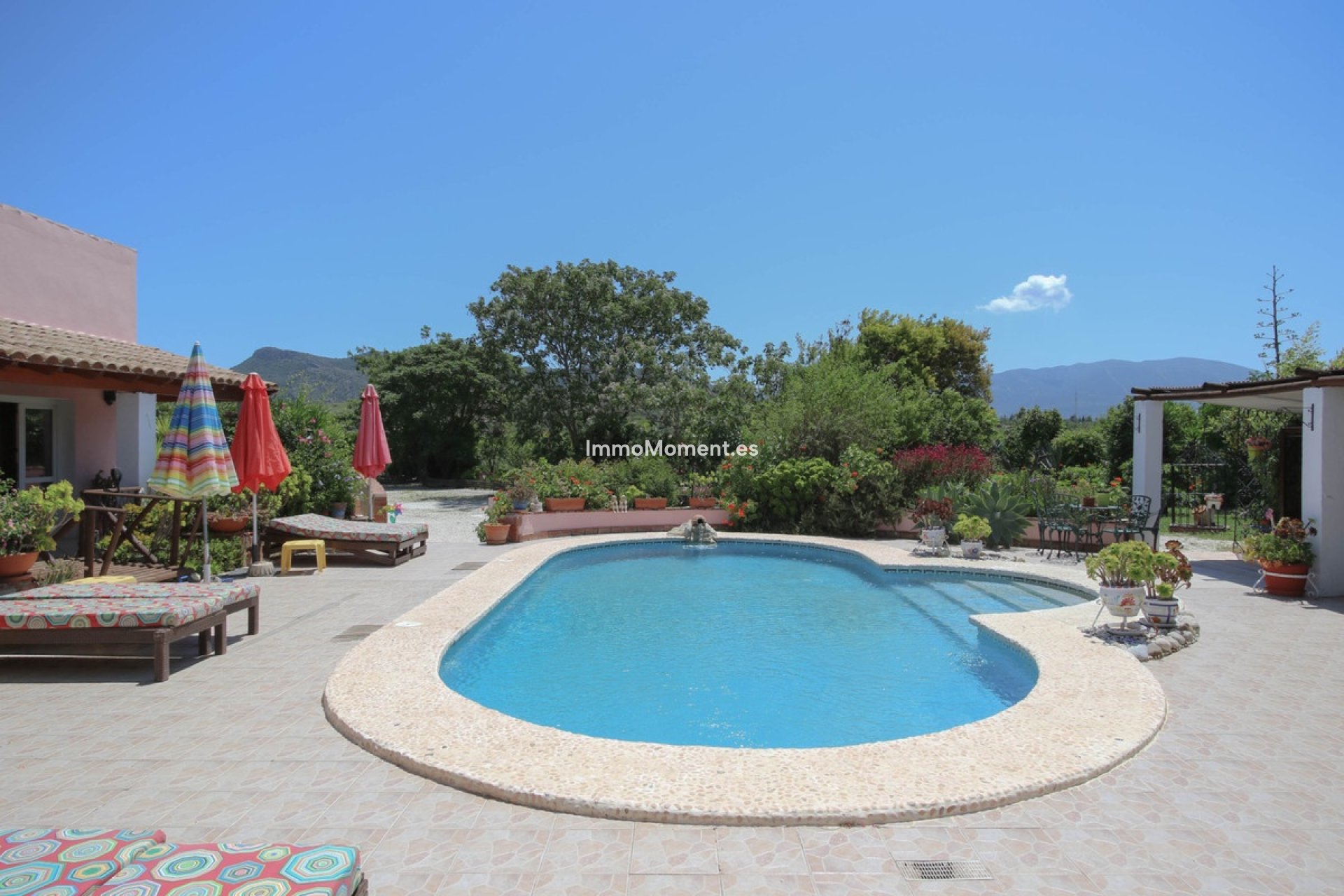 Wiederverkauf - Villa -   Inländisch - Cártama Centro