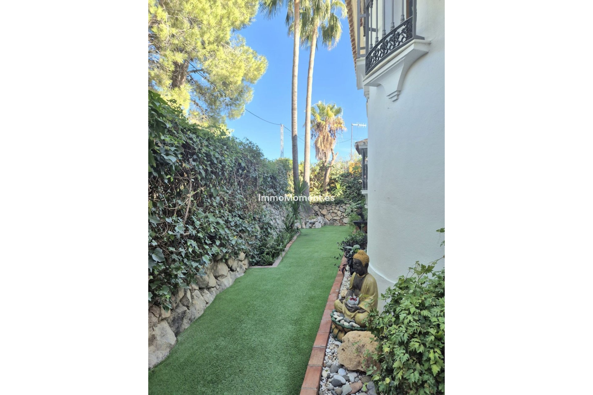 Wiederverkauf - Villa -   Inländisch - Coín