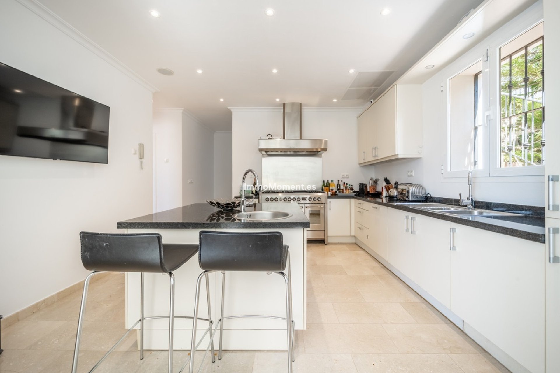 Wiederverkauf - Villa -   Inländisch - Istán