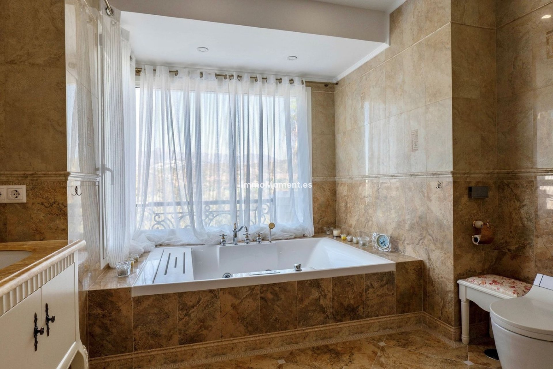 Wiederverkauf - Villa - Marbella - El Rosario