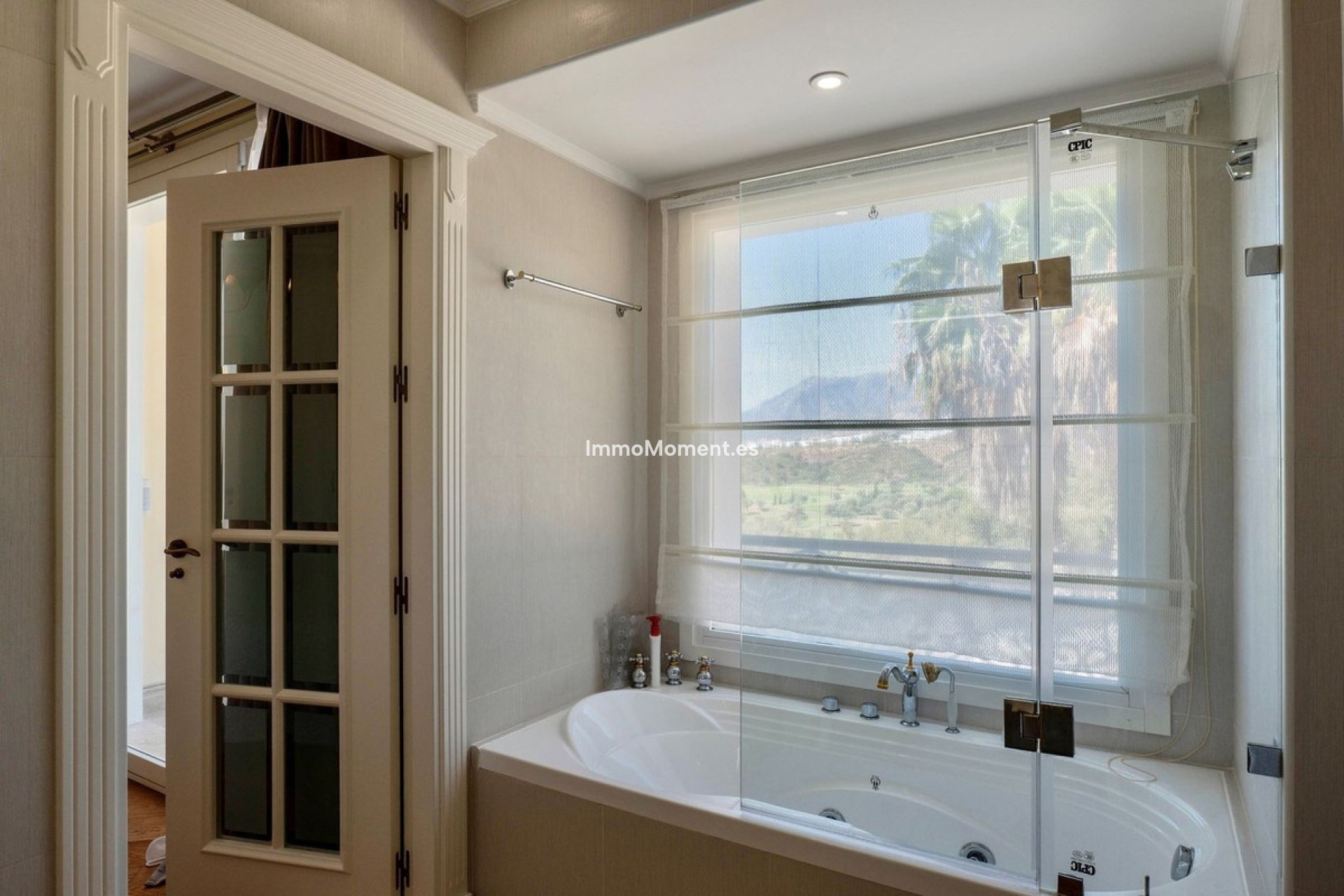 Wiederverkauf - Villa - Marbella - El Rosario