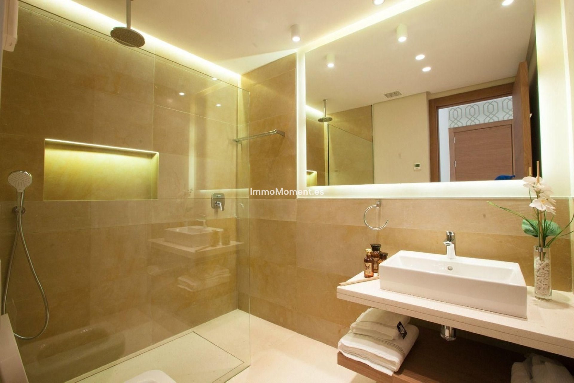 Wiederverkauf - Villa - Marbella - El Rosario