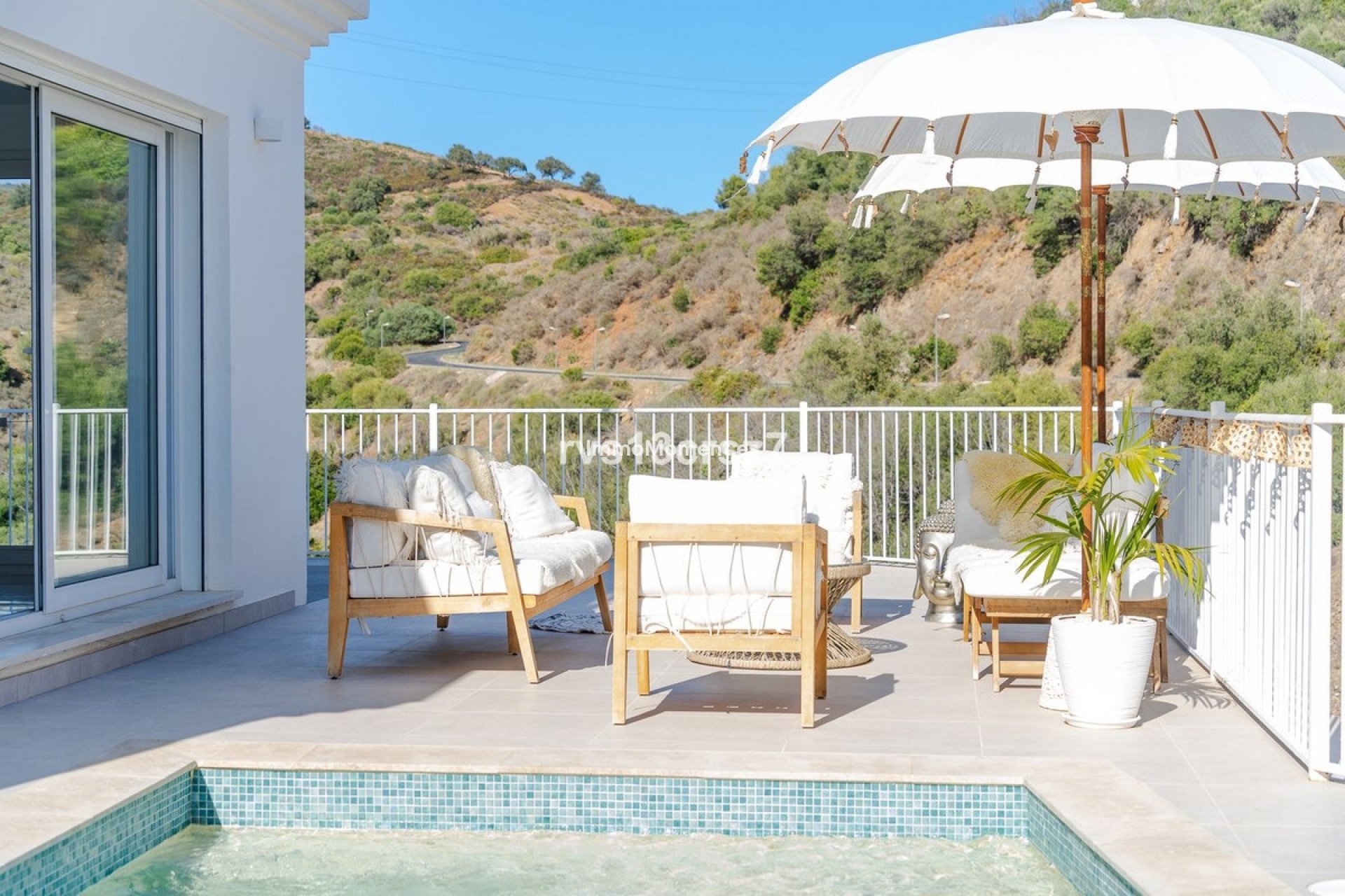 Wiederverkauf - Villa - Marbella - El Rosario