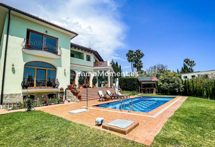 Wiederverkauf - Villa - Marbella - El Rosario