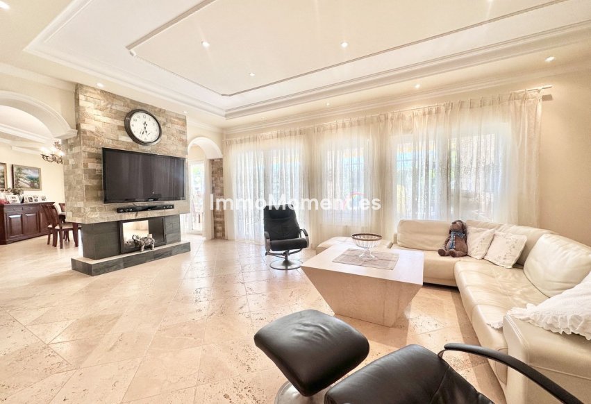 Wiederverkauf - Villa - Marbella - El Rosario