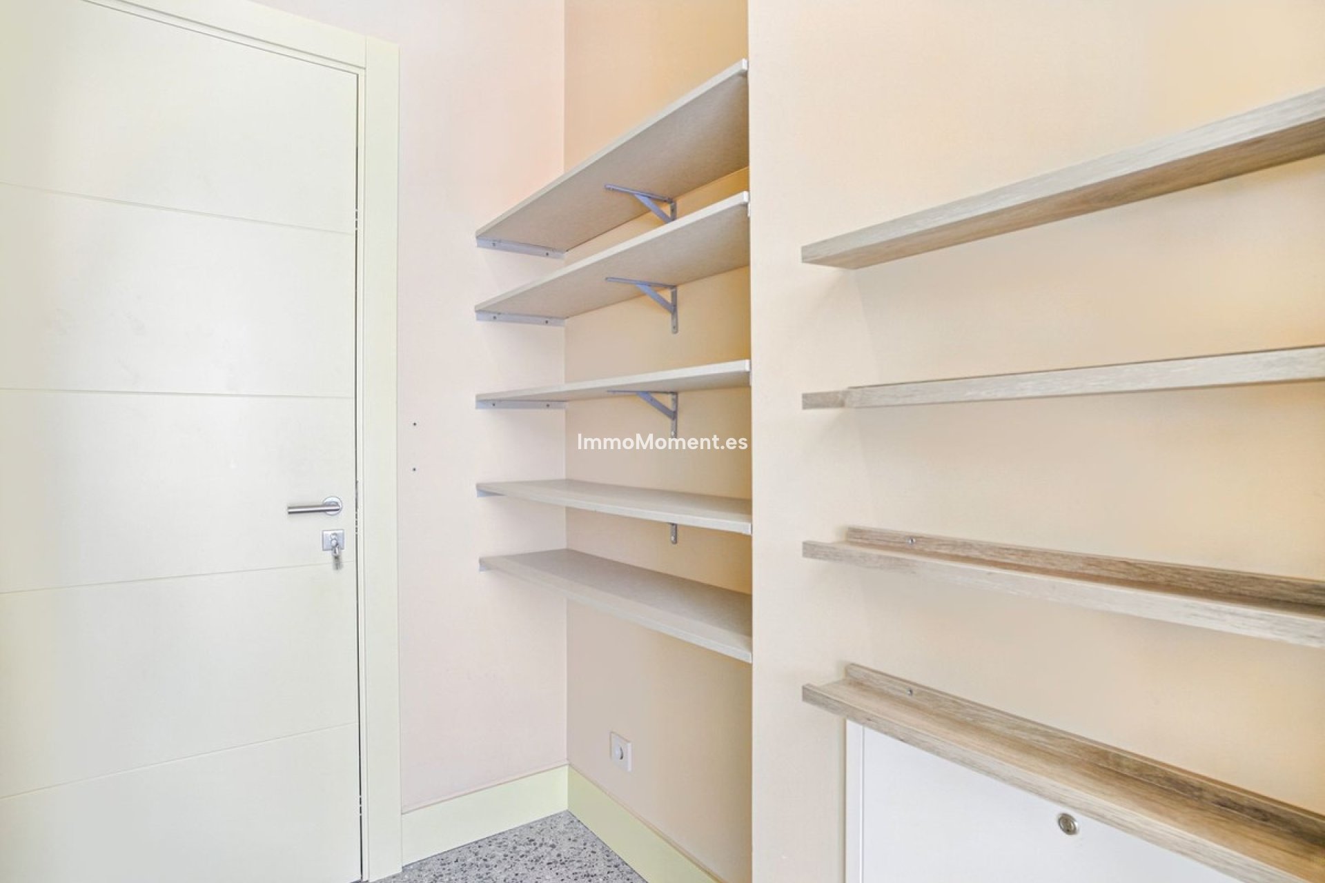 Wiederverkauf - Villa - Marbella - Elviria