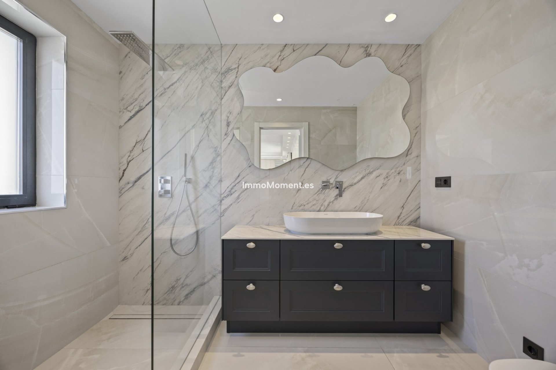 Wiederverkauf - Villa - Marbella - Guadalmina Alta