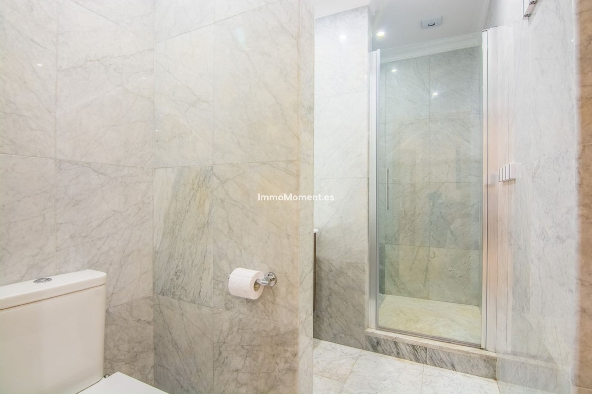 Wiederverkauf - Villa - Marbella - La Mairena