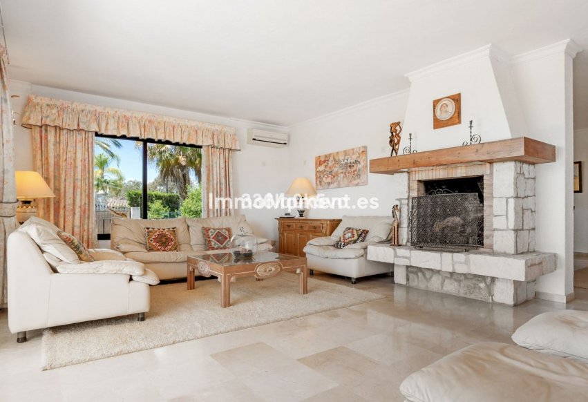 Wiederverkauf - Villa - Marbella - Las Chapas