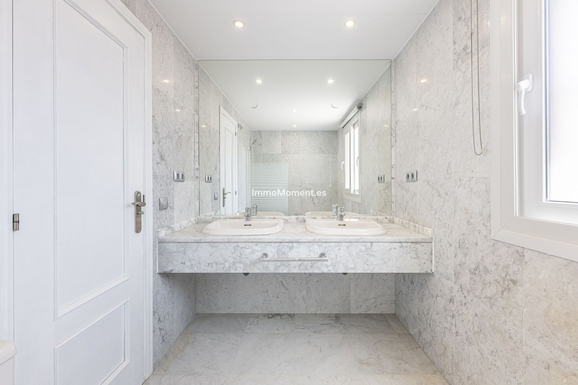 Wiederverkauf - Villa - Marbella - Marbella Centro