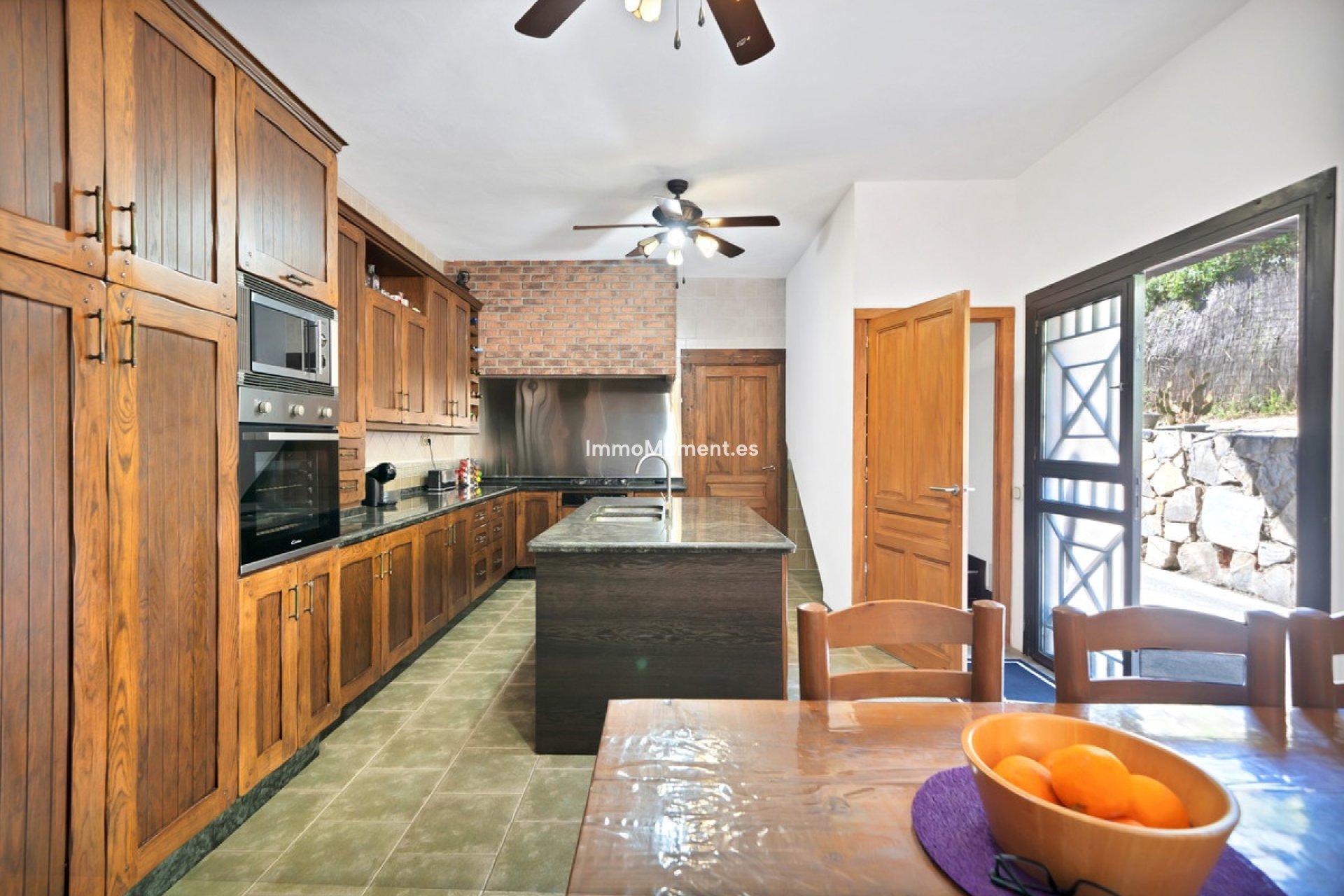 Wiederverkauf - Villa - Marbella - Marbella Centro