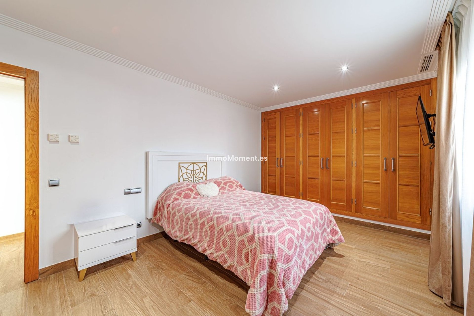 Wiederverkauf - Villa - Marbella - Marbella Centro