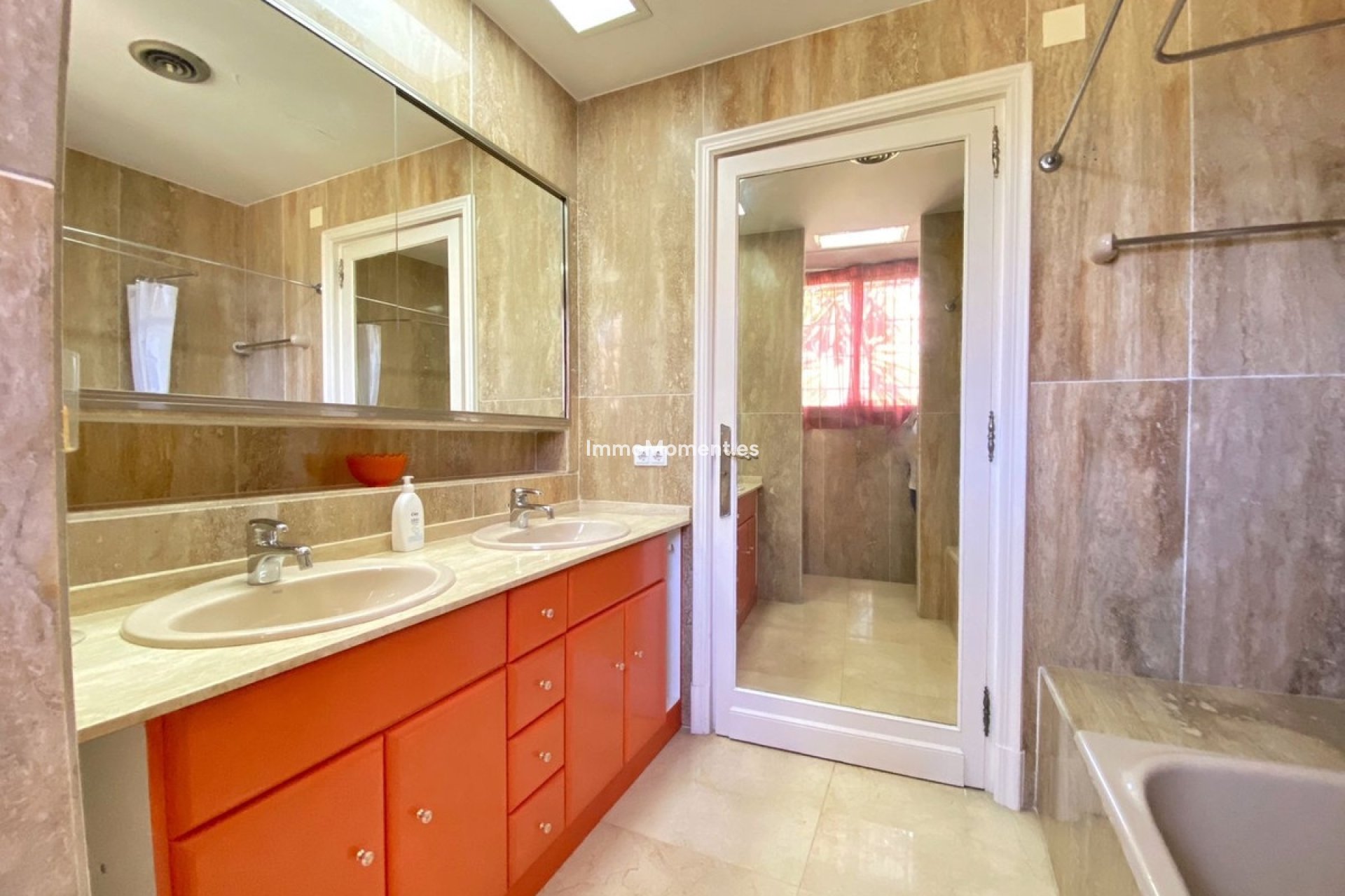 Wiederverkauf - Villa - Marbella - Marbella Centro