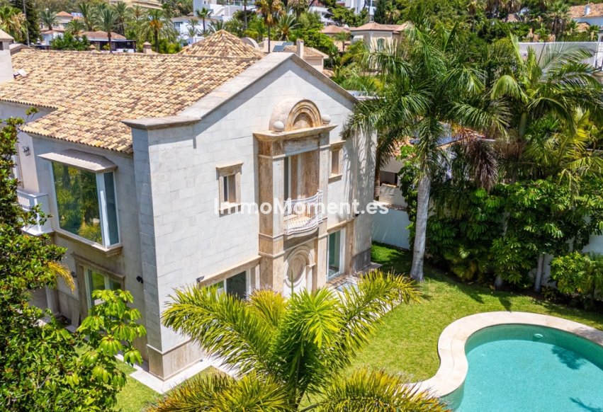 Wiederverkauf - Villa - Marbella - Marbella Centro
