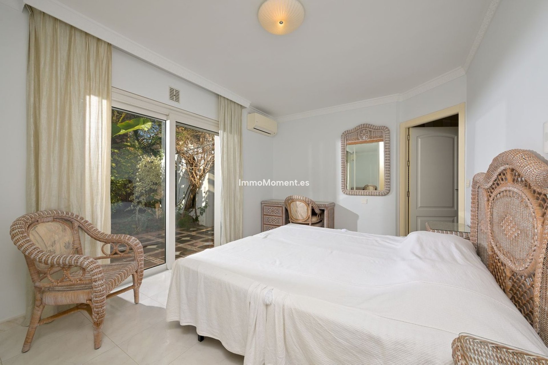 Wiederverkauf - Villa - Marbella - Marbesa