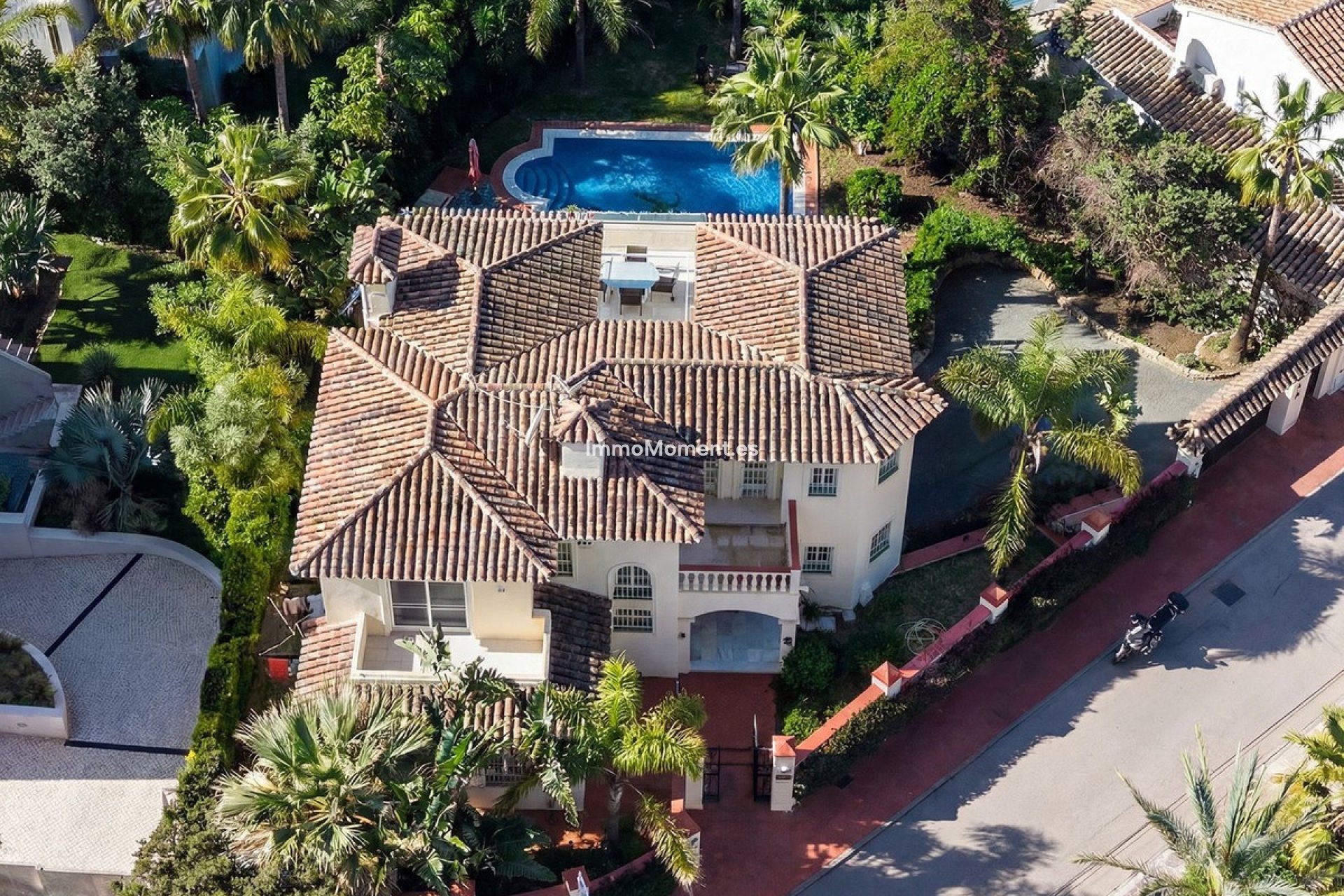 Wiederverkauf - Villa - Marbella - Marbesa