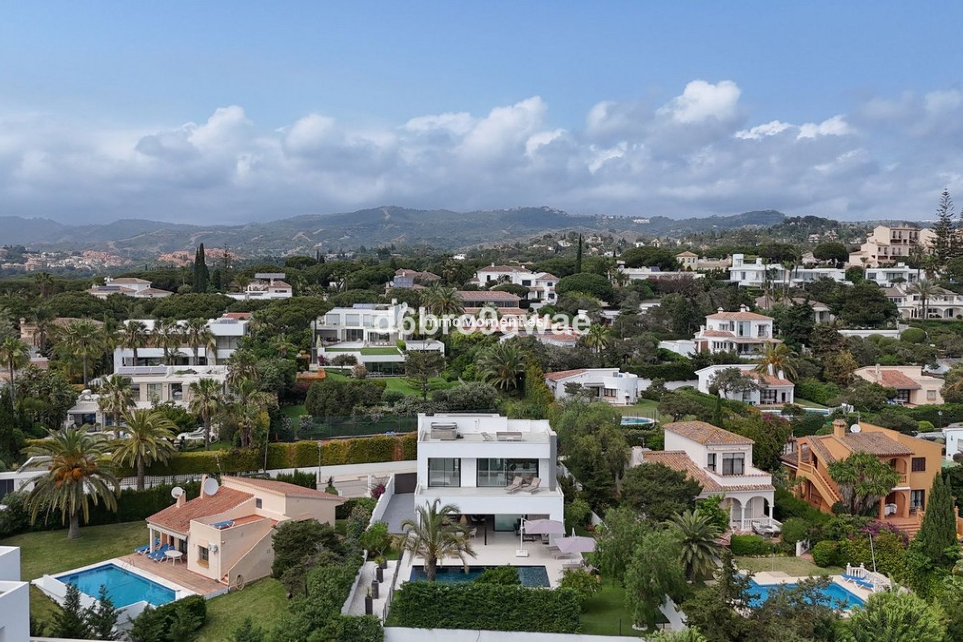 Wiederverkauf - Villa - Marbella - Marbesa