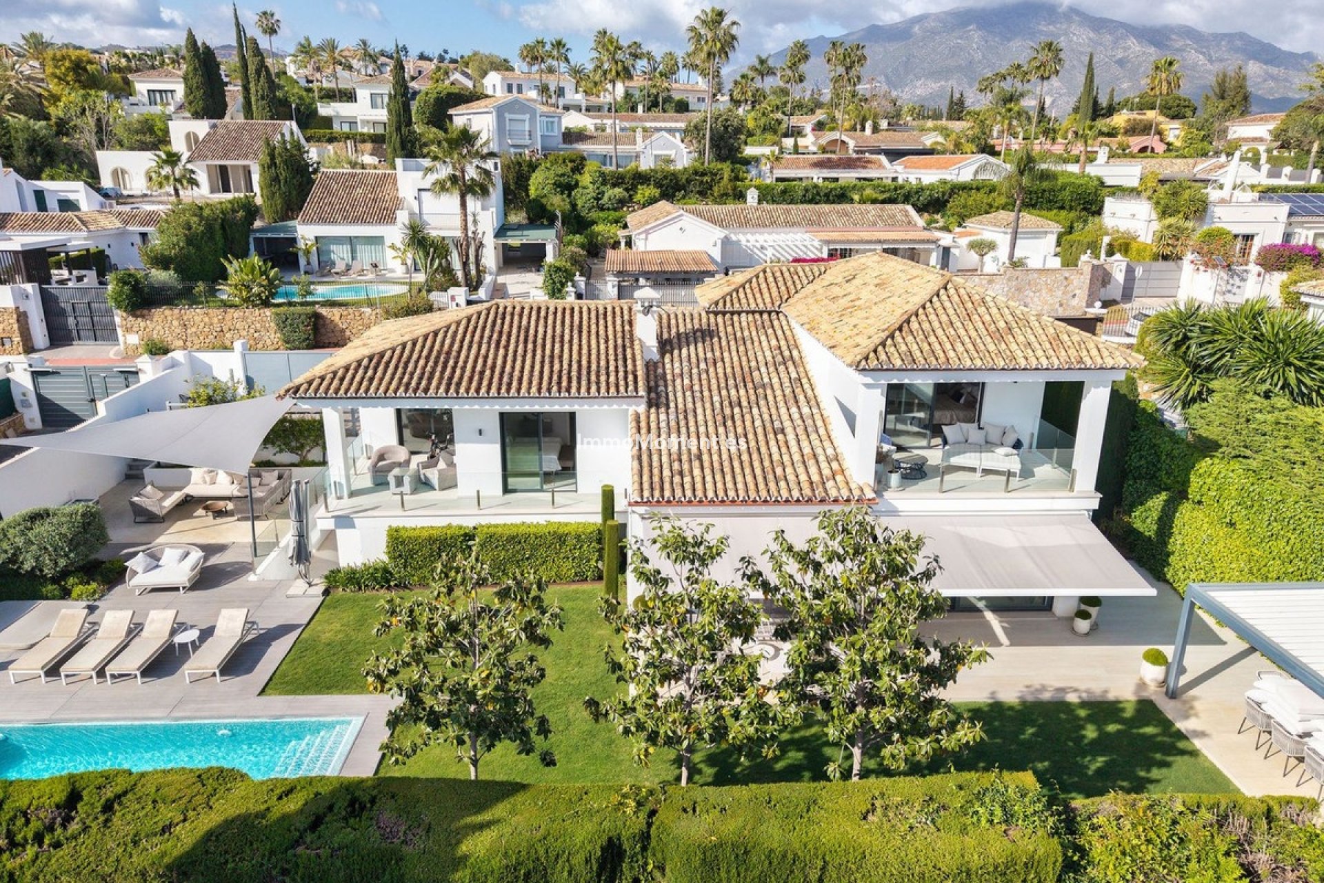 Wiederverkauf - Villa - Marbella - Nueva Andalucía