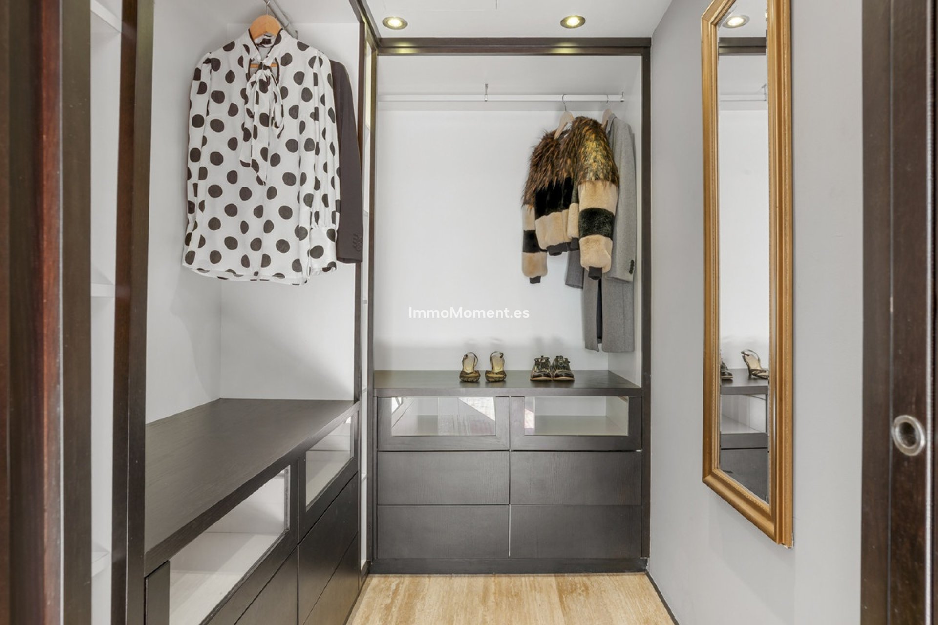 Wiederverkauf - Villa - Marbella - Nueva Andalucía