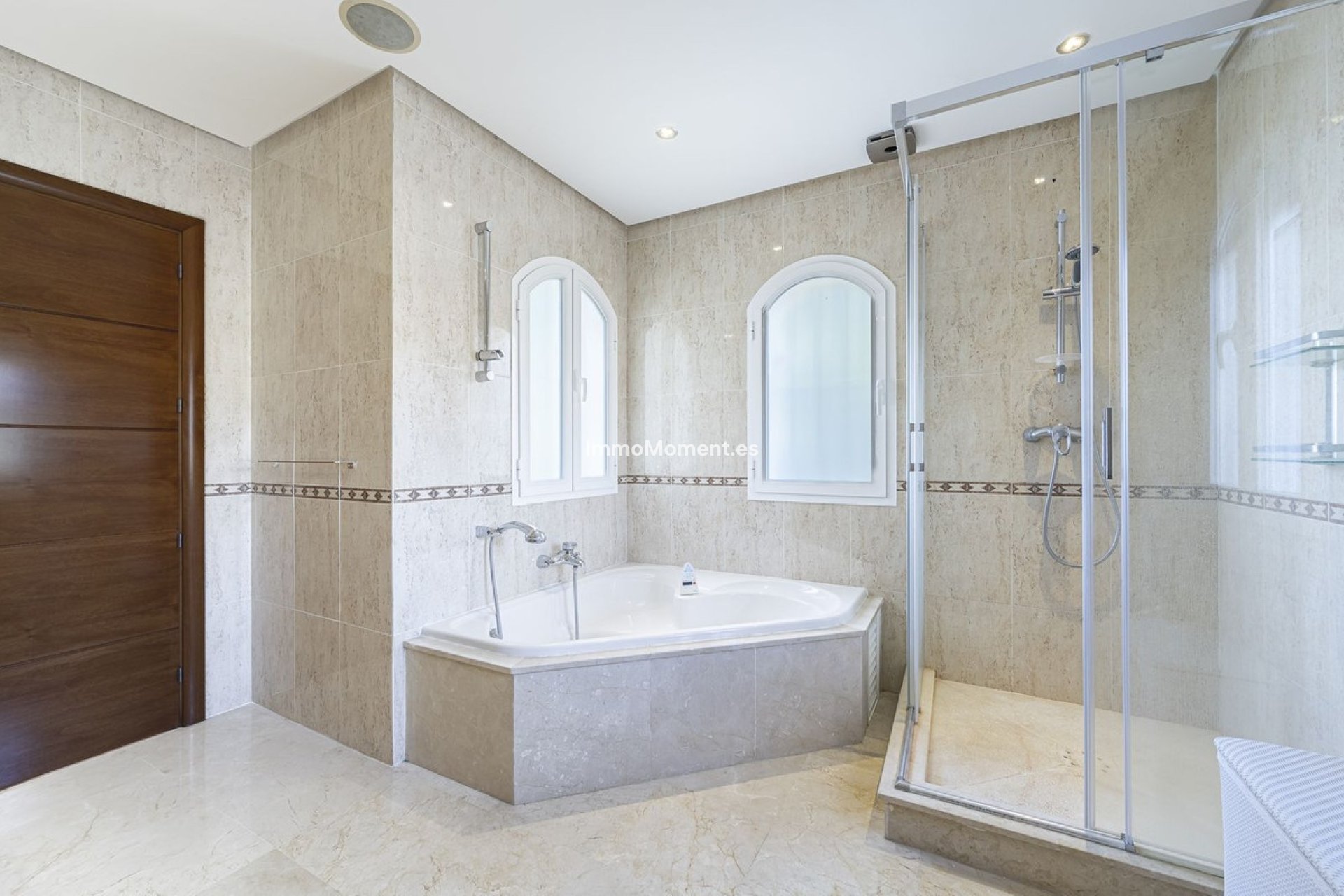 Wiederverkauf - Villa - Marbella - Nueva Andalucía