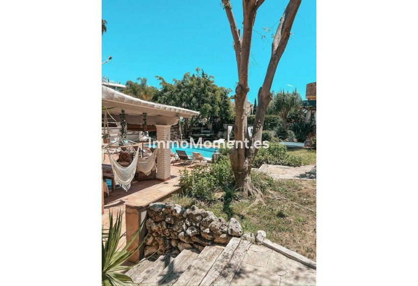 Wiederverkauf - Villa - Marbella - Nueva Andalucía