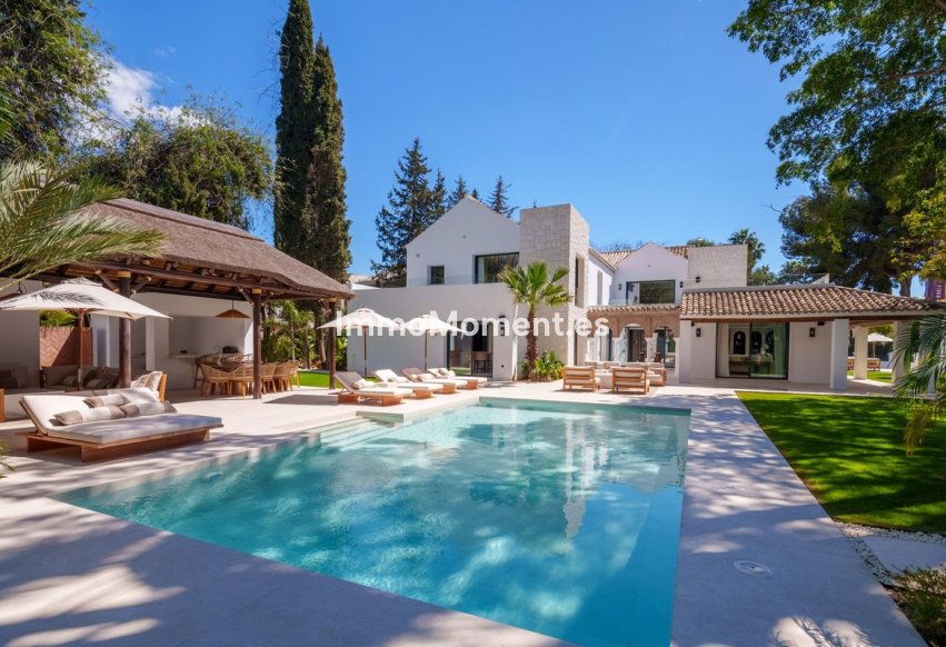 Wiederverkauf - Villa - Marbella - Nueva Andalucía