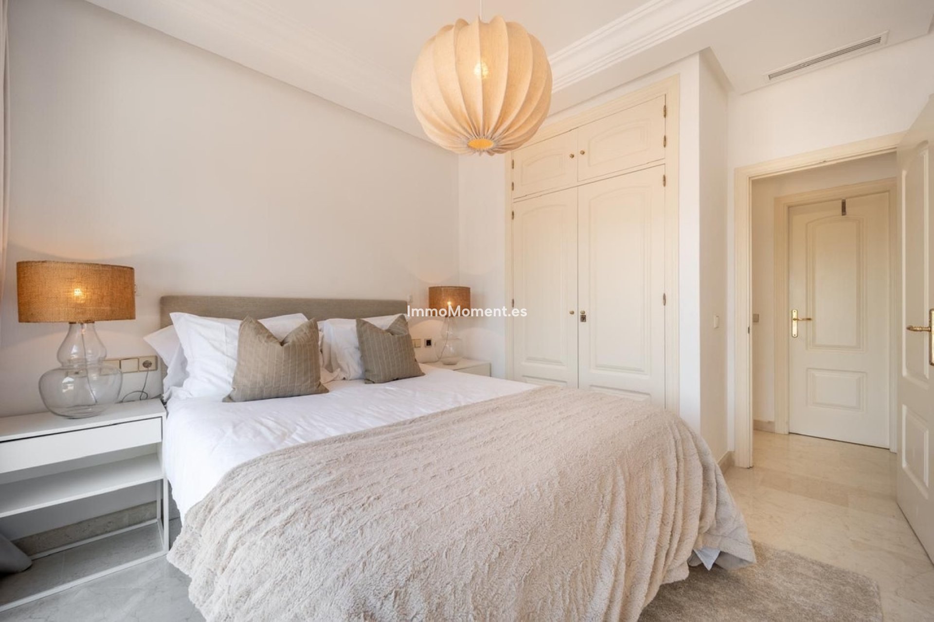 Wiederverkauf - Villa - Marbella - Nueva Andalucía