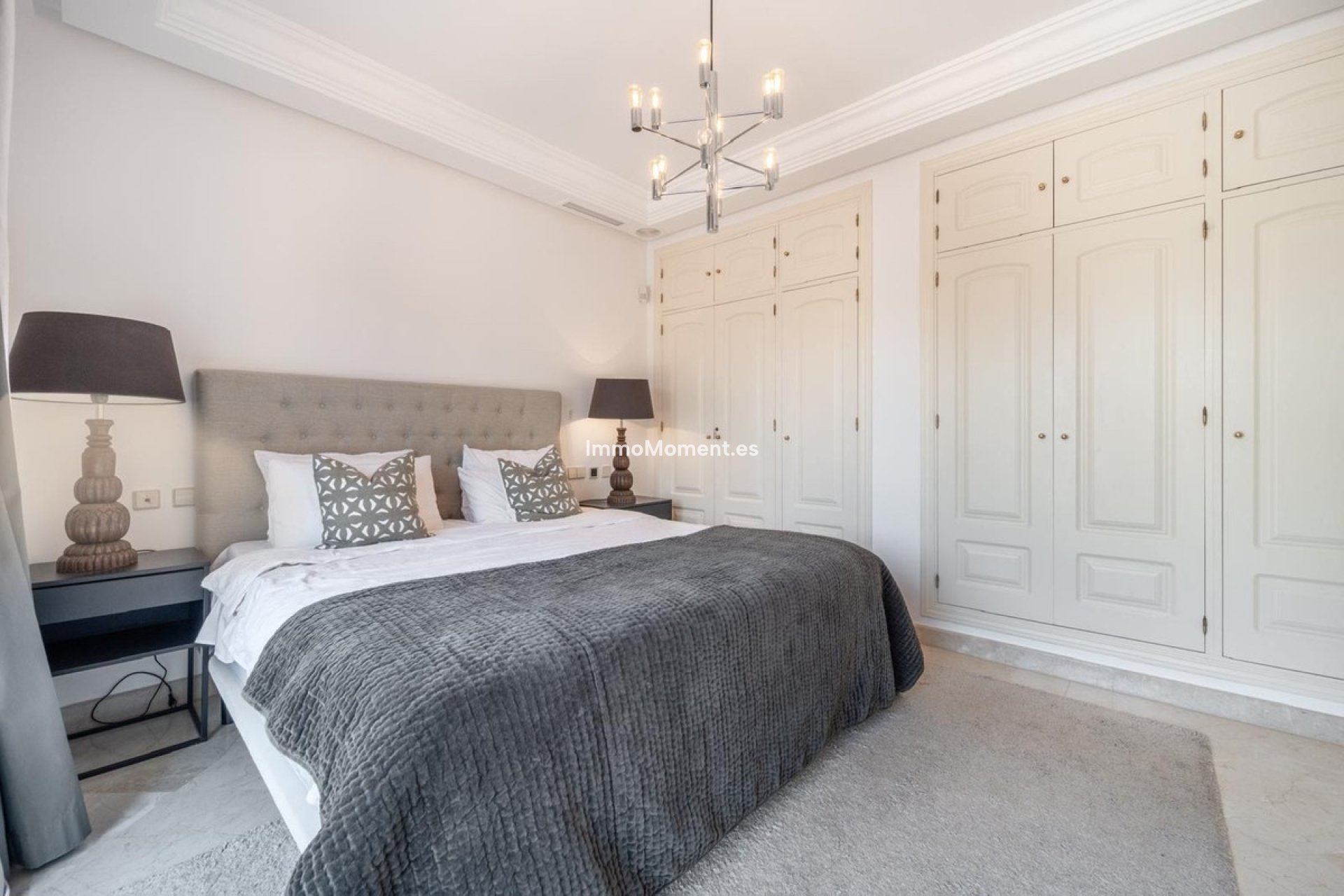 Wiederverkauf - Villa - Marbella - Nueva Andalucía