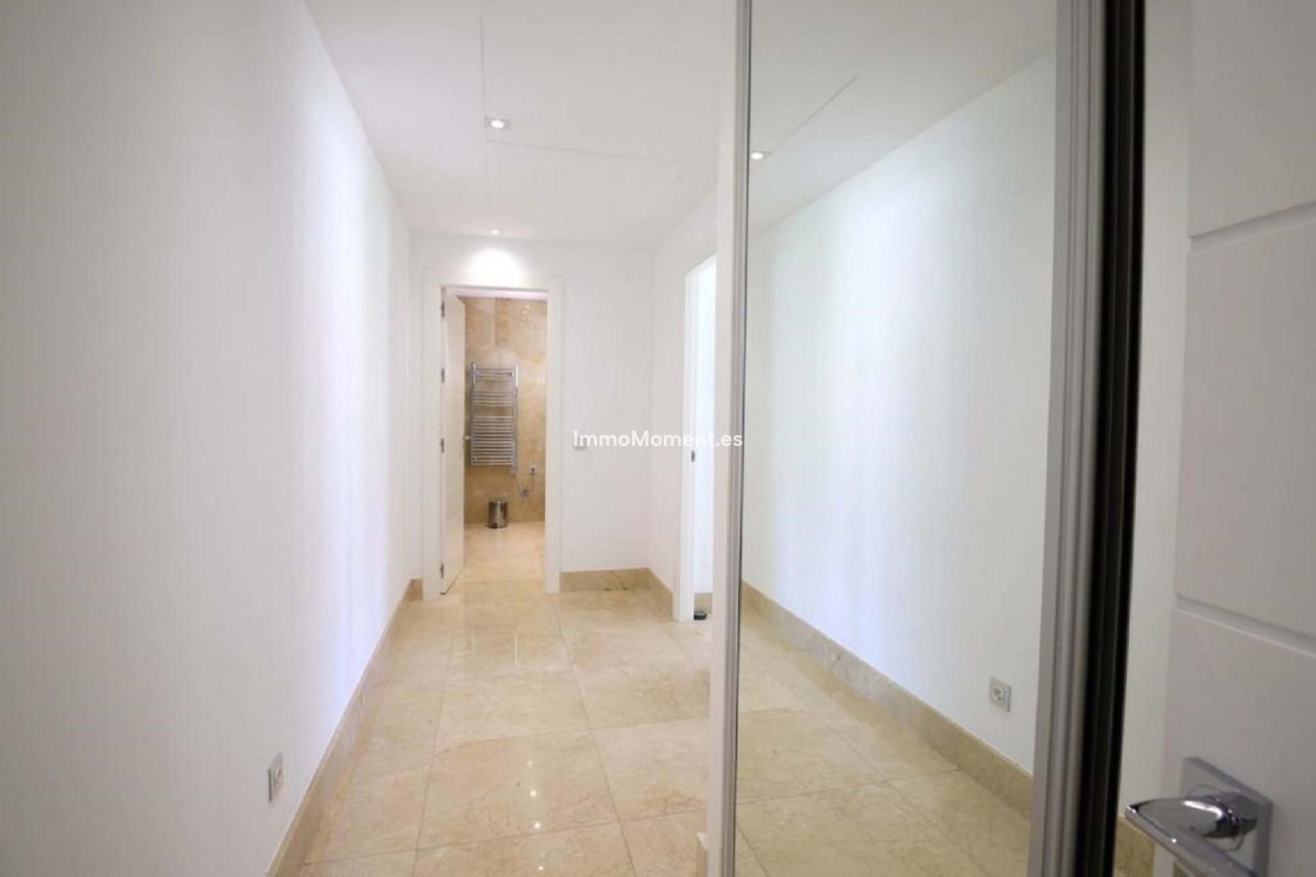 Wiederverkauf - Villa - Marbella - Nueva Andalucía
