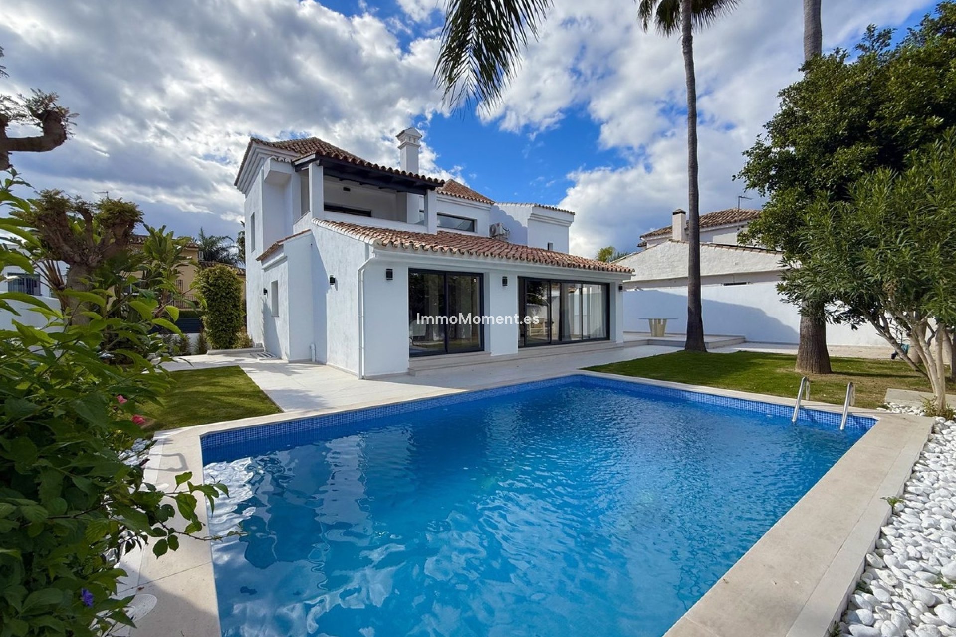 Wiederverkauf - Villa - Marbella - Nueva Andalucía