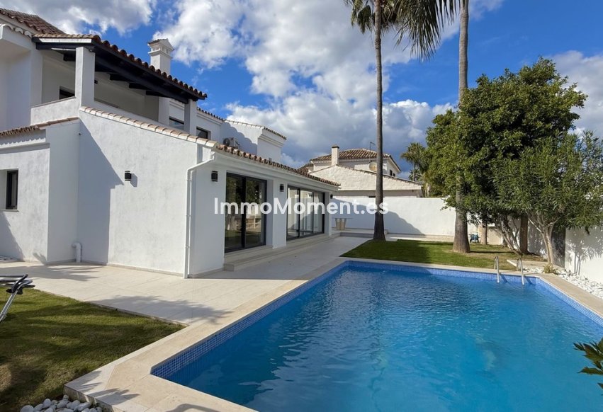 Wiederverkauf - Villa - Marbella - Nueva Andalucía