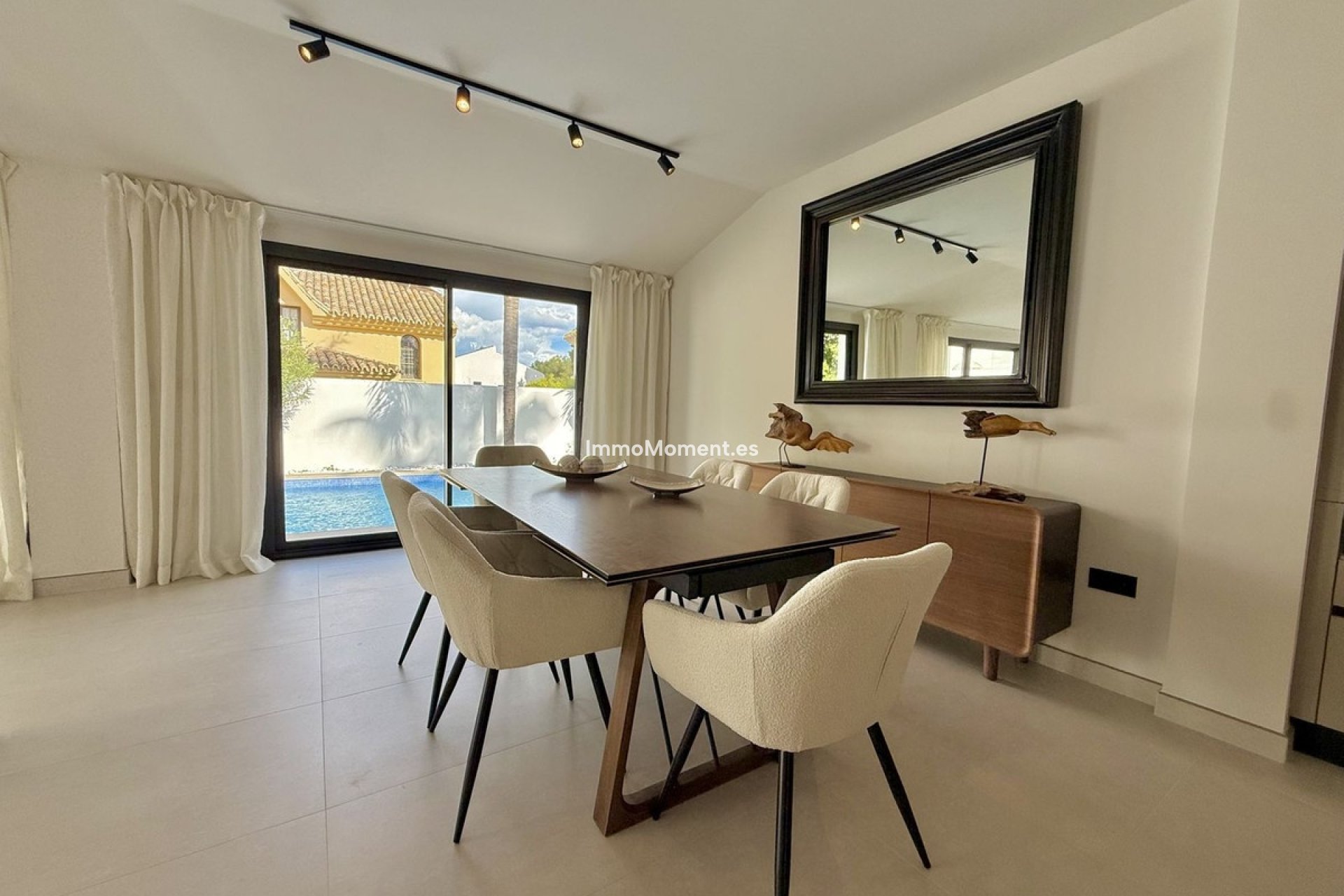 Wiederverkauf - Villa - Marbella - Nueva Andalucía