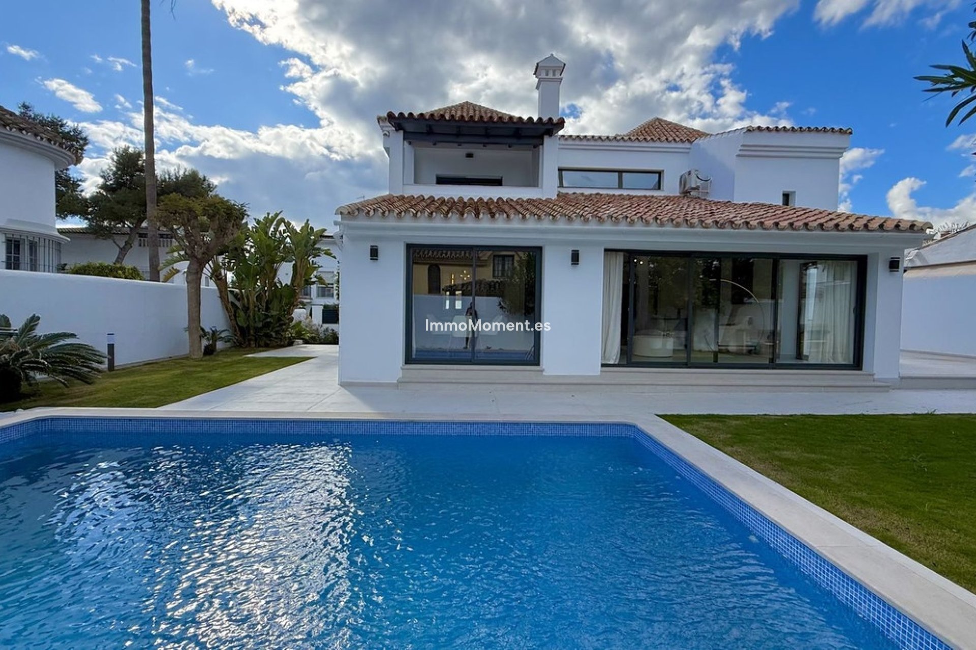 Wiederverkauf - Villa - Marbella - Nueva Andalucía