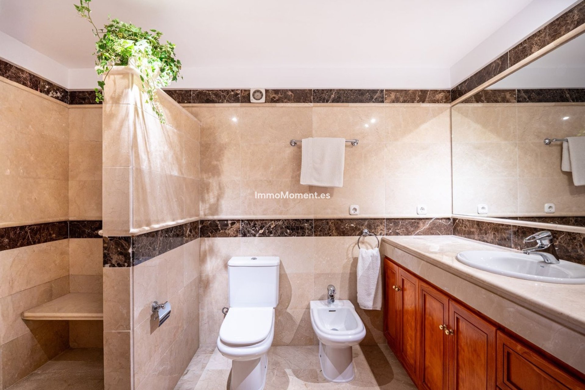 Wiederverkauf - Villa - Marbella - Nueva Andalucía