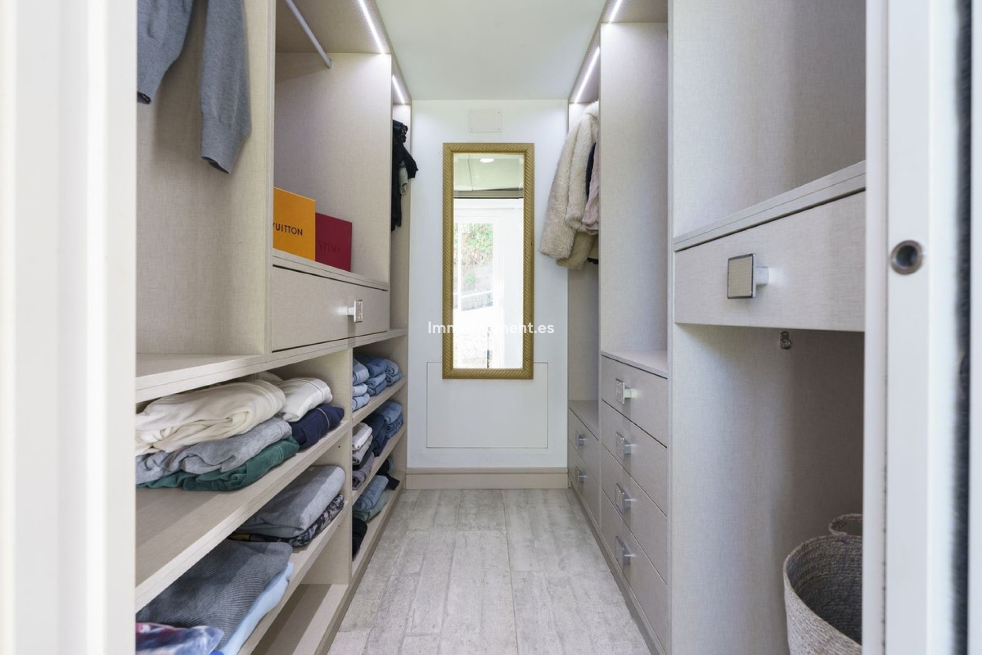 Wiederverkauf - Villa - Marbella - Nueva Andalucía